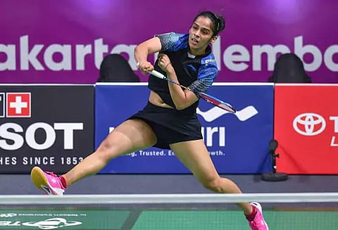 ஆசிய விளையாட்டு போட்டிகள்: பேட்மிண்டன் அரையிறுதியில் சாய்னா தோல்வி