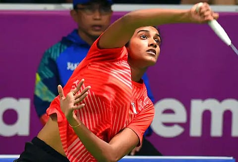 ஆசிய விளையாட்டுப்போட்டிகள்: பேட்மிண்டனில் பி.வி சிந்து இறுதிப்போட்டிக்கு தகுதி