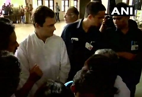 கேரளா: வெள்ளத்தால் பாதிக்கப்பட்ட மக்களை சந்தித்து ராகுல் காந்தி ஆறுதல்