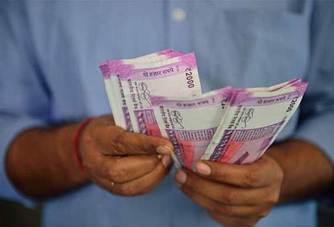 அமெரிக்க டாலருக்கு நிகரான இந்திய ரூபாயின் மதிப்பு தொடர்ந்து சரிவு