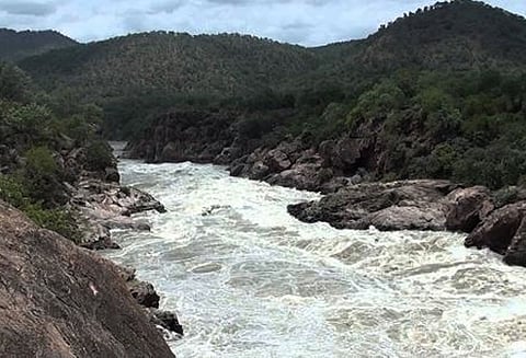 மேகதாது அணை கட்டும் விவகாரம்: சுப்ரீம் கோர்ட்டில், தமிழக அரசு மனு