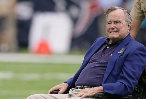 அமெரிக்க முன்னாள் அதிபர் ஜார்ஜ் ஹெச்.டபிள்யூ புஷ் காலமானார்