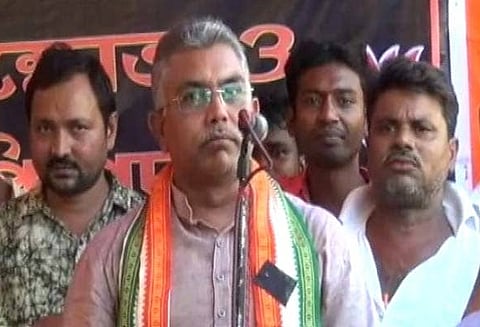 பா.ஜனதா தலைவர் திலீப் கோஷ் மீது தாக்குதல்