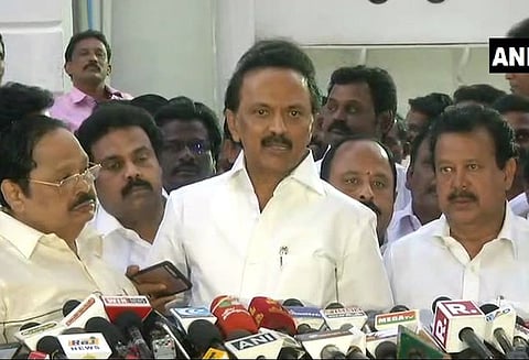 மேகதாது அணை விவகாரம் மத்திய அரசை கண்டித்து தீர்மானம் போட தைரியமில்லாத அரசு - மு.க. ஸ்டாலின் கண்டனம்