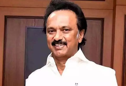 கருணாநிதி சிலை திறப்பு விழா: டிசம்பர் 9-ந்தேதி சோனியாவை சந்தித்து அழைப்பு விடுக்கிறார் ஸ்டாலின்