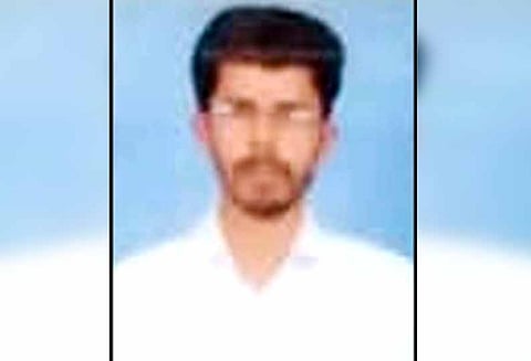 வேலைவாங்கி தருவதாக லட்சக்கணக்கான ரூபாய் மோசடி: சி.பி.ஐ. அதிகாரியாக நடித்து ஏமாற்றிய கேரள வாலிபர் கைது