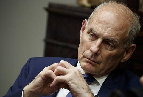 அமெரிக்காவில் டிரம்ப் நிர்வாக பணியாளர்களின் தலைவர் பதவி விலகுகிறார்