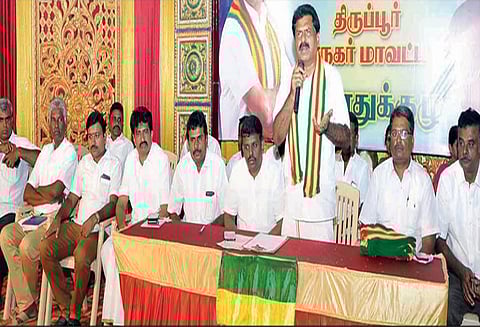 திருப்பூர், கோவை தொழில் வளர்ச்சியை கருத்தில் கொண்டு அவினாசி அருகே சர்வதேச விமான நிலையம் அமைக்க வேண்டும் - ஈ.ஆர்.ஈஸ்வரன் பேட்டி