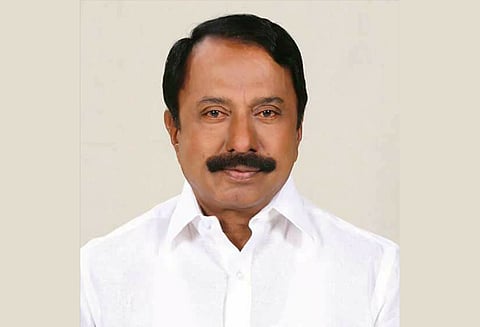 பிளஸ்-2 தேர்வுக்கான பாடத்திட்டங்களை குறைக்க அரசு பரிசீலனை - அமைச்சர் கே.ஏ.செங்கோட்டையன் பேட்டி