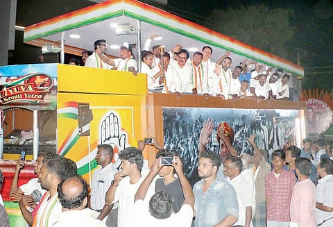 இளைஞர் காங்கிரஸ் சார்பில் குமரி-காஷ்மீர் புரட்சி பயண ரதயாத்திரை திருநாவுக்கரசர்- உம்மன்சாண்டி தொடங்கி வைத்தனர்