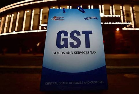 ஜி.எஸ்.டி. கவுன்சில் இன்று கூடுகிறது: ஏ.சி., சிமெண்டு, டயர் மீதான வரி குறைக்கப்பட வாய்ப்பு - 99 சதவீத பொருட்கள், 18 சதவீத வரம்புக்குள் வருமா?