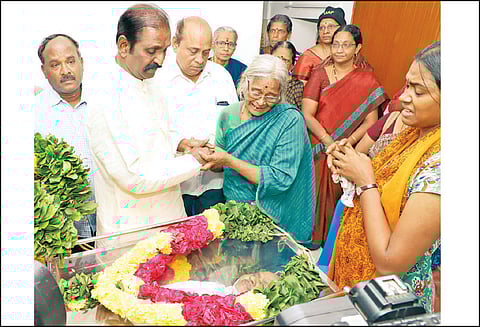 இன்று உடல் தகனம் தமிழ் அறிஞர் க.ப.அறவாணன் மரணம் கவிஞர் வைரமுத்து அஞ்சலி