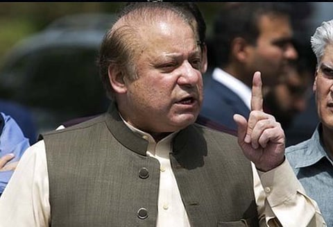 பாகிஸ்தான் முன்னாள் பிரதமர் நவாஸ் செரீபுக்கு 7 ஆண்டு சிறைத்தண்டனை விதித்து பாகிஸ்தான் நீதிமன்றம் உத்தரவு