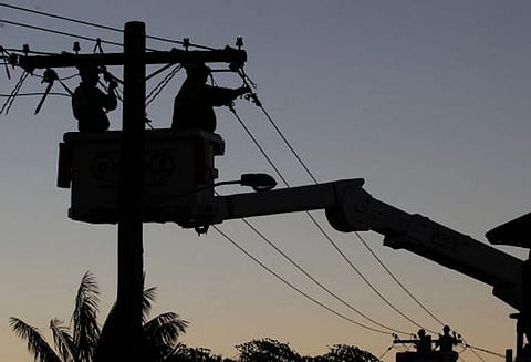 பணிநிரந்தரம் குறித்து அறிவிக்காததை கண்டித்து இன்று முதல் வேலை நிறுத்தம் - மின்வாரிய ஒப்பந்த தொழிலாளர் சங்கம் அறிவிப்பு