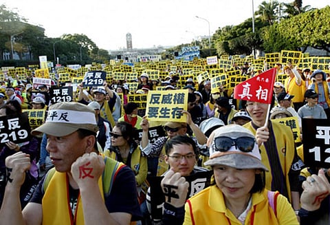 பிரான்சை தொடர்ந்து தைவானிலும் மஞ்சள் அங்கி போராட்டம்