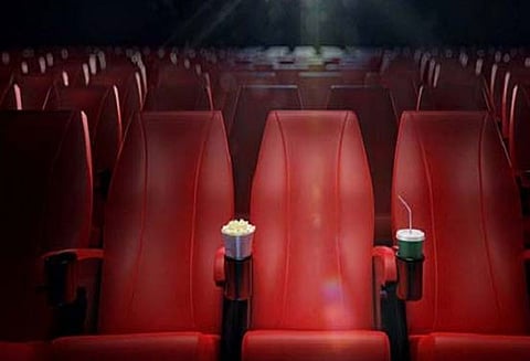 ஐதராபாத் சினிமா தியேட்டரில் இளம் பெண் பாலியல் பலாத்காரம்: பேஸ்புக் நண்பர் கைது