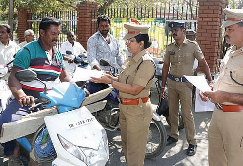 சேலம் மாநகராட்சியில் 5,052 விண்ணப்பங்கள் வினியோகம்