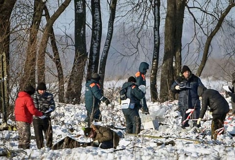 ரஷியாவில் 71 பேரை பலிகொண்ட விமான விபத்து குறித்து விசாரணை தீவிரம்