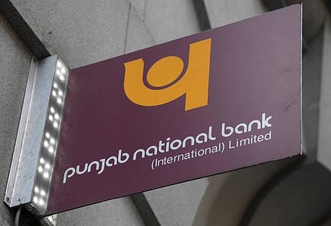 பிஎன்பி மோசடி: வைர வியாபாரி நிரவ் மோடிக்கு வெளியுறவுத்துறை, அமலாக்கப்பிரிவு நோட்டீஸ்