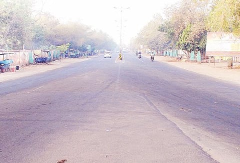 கவர்னர் வருகை எதிரொலி திருச்சியில் புதுப்பொலிவு பெற்ற சாலைகள்