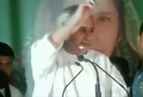 ஒடிசா முதல்–மந்திரி மீது ஷூ வீச்சு