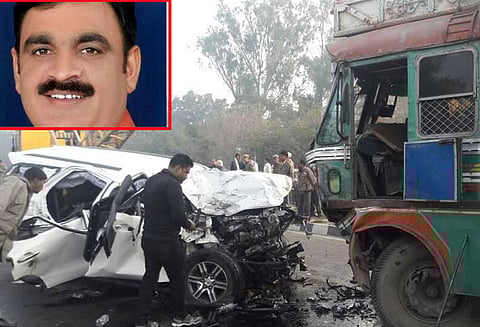 உத்திரப்பிரதேசம் : கார் விபத்தில் பாஜக எம்.எல்.ஏ உட்பட 4 பேர் பலி