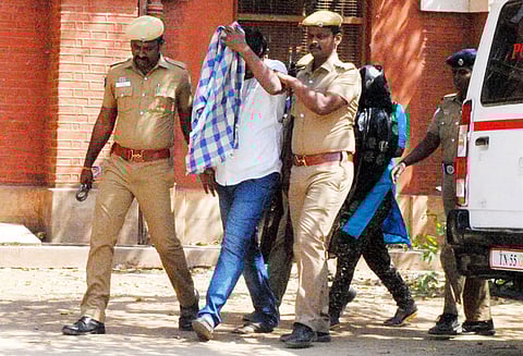 மனைவி, கள்ளக்காதலனுக்கு ஆயுள் தண்டனை