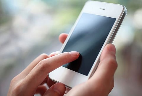 ஆபாச குறுந்தகவல் அனுப்பி நடிகைக்கு தொல்லை