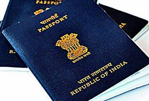 போலி பாஸ்போர்ட் வழக்கில் திடுக்கிடும் தகவல் விமானநிலைய ஊழியர்களுக்கு தொடர்பு குறித்து விசாரணை