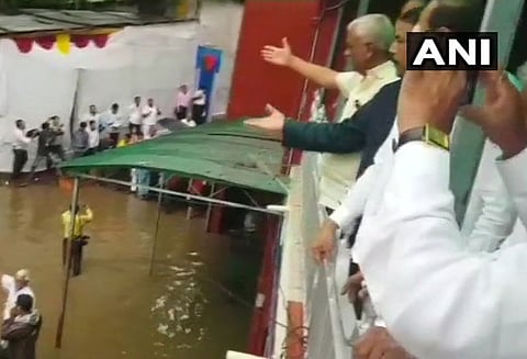 மின்விநியோகம் இல்லாததால் மராட்டிய சட்டப்பேரவை ஒத்திவைப்பு