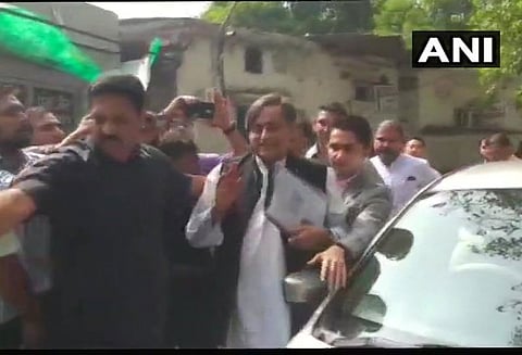 சுனந்தா புஷ்கர் மரண வழக்கு: சசிதரூருக்கு ஜாமீன் வழங்கியது டெல்லி பாட்டியாலா நீதிமன்றம்