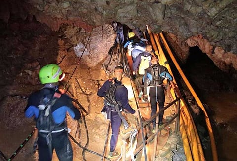 வெற்றிகரமாக முடிந்தது டி-டே ஆபரேஷன்! தாய்லாந்து குகையிலிருந்து 13 பேரும் பத்திரமாக மீட்பு