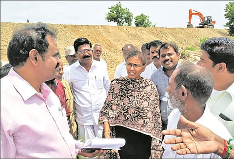 காஞ்சீபுரம் மாவட்டத்தில் குடிமராமத்து பணிகள்; அதிகாரி ஆய்வு