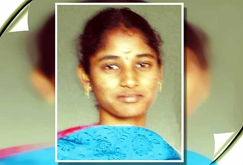 காதல் திருமணம் செய்த பட்டதாரி பெண், விஷம் குடித்து தற்கொலை