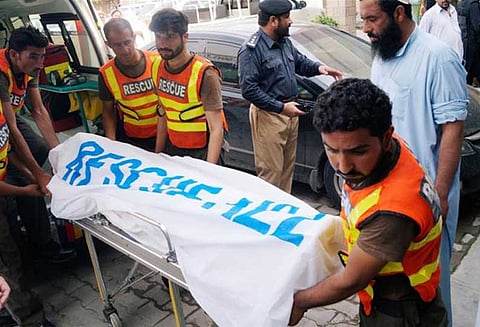 பாகிஸ்தானில் தேர்தல் வன்முறை தாக்குதலில் இம்ரான்கான் கட்சி வேட்பாளர் உள்பட 3 பேர் பலி