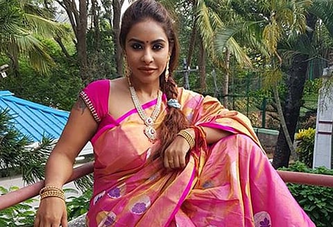 தொடர் பாலியல் புகார் ஸ்ரீரெட்டி மீது சென்னை போலீஸ் கமிஷனர் அலுவலகத்தில் புகார்