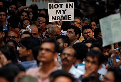 கும்பலாக நடத்தப்படும் தாக்குதலை தடுக்க பரிந்துரை வழங்க மந்திரிகள், அதிகாரிகள் அடங்கிய குழு அமைப்பு