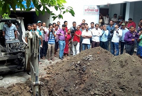 பீகார் காப்பகத்தில் பயங்கரம்; சிறுமிகள் பலாத்காரம், ஒருவர் அடித்துக்கொன்று புதைப்பு; சிபிஐ விசாரணைக்கு வலியுறுத்தல்