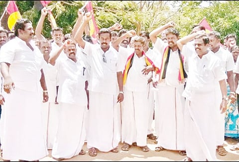 குடிநீர் தட்டுப்பாட்டை போக்கக்கோரி தே.மு.தி.க.வினர் ஆர்ப்பாட்டம் நாகையில் நடந்தது