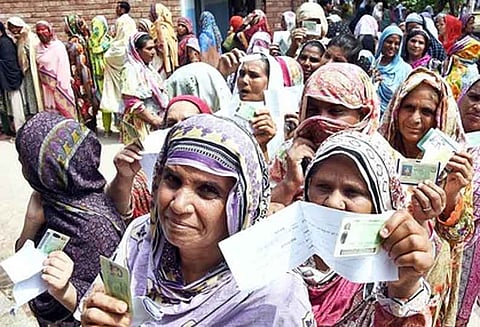 பாகிஸ்தான் நாடாளுமன்ற தேர்தலில் பதிவான வாக்குகள் எண்ணும் பணி துவக்கம்