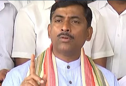 தமிழகத்துக்கு மட்டுமின்றி நாட்டுக்காக பாடுபட்டவர் தி.மு.க. தலைவர் கருணாநிதி; முரளிதரராவ் பேட்டி