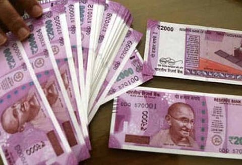 வருமான வரி ஏய்ப்பு பற்றி தகவல் தந்தால் தரப்படும் சன்மானம் ரூ.50 லட்சமாக உயர்த்தப்பட்டுள்ளது