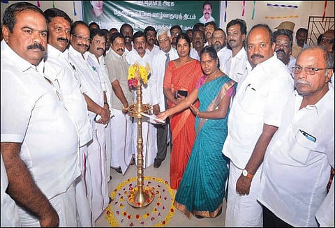 ஐகிரவுண்டு அரசு ஆஸ்பத்திரியில் ரூ.50 லட்சம் செலவில் உள்நோயாளிகளின் உறவினர்கள் தங்கும் விடுதி - அமைச்சர் ராஜலட்சுமி திறந்து வைத்தார்