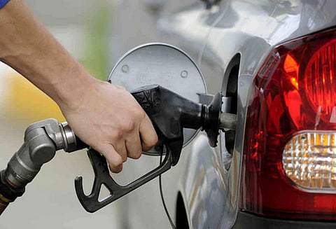 தொடர்ந்து 11-வது நாளாக பெட்ரோல், டீசல் விலை குறைப்பு