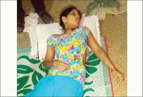 காட்பாடியில் வடமாநில புதுப்பெண் தூக்குப்போட்டு தற்கொலை