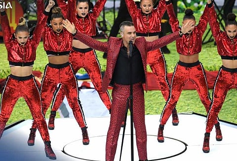 உலக கோப்பை கால்பந்து 2018: துவக்க விழா நிகழ்ச்சிகள் கோலாகலமாக துவங்கியது