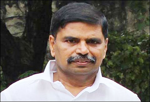 18 எம்.எல்.ஏ.க்களின் தகுதி நீக்க வழக்கு: 3-வது நீதிபதியின் விசாரணை எப்போது முடியும்? ஓய்வுபெற்ற நீதிபதி கருத்து