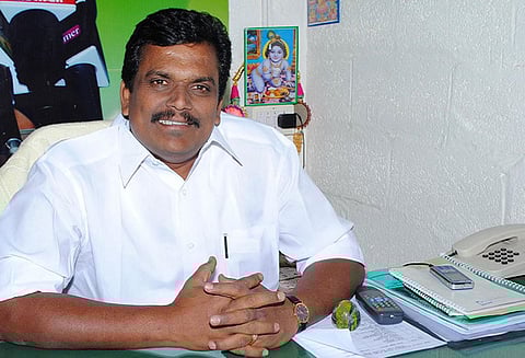 சபாநாயகர் உத்தரவுக்கு எதிரான வழக்கை வாபஸ் பெற தங்க தமிழ்ச்செல்வன் முடிவு