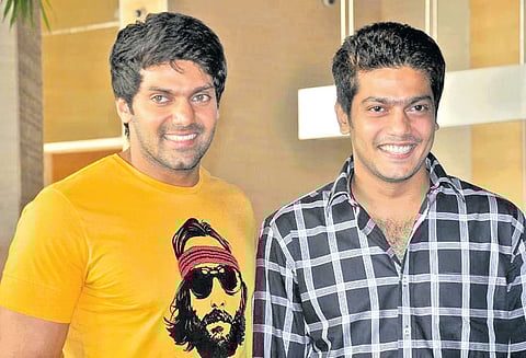 நடிகர் ஆர்யா தம்பி காதல் திருமணம் இந்து பெண்ணை மணக்கிறார்