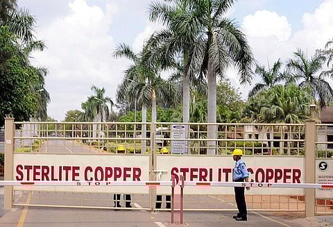 ஸ்டெர்லைட் ஆலையில் கந்தக அமிலம் சேமிப்பு கிடங்கில் லேசான கசிவு உள்ளது - ஆட்சியர் சந்தீப் நந்தூரி